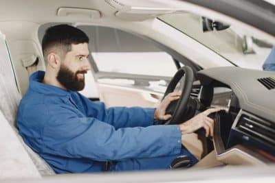 Qué puede decirte un scanner OBD2 sobre tu carro antes de ir al taller