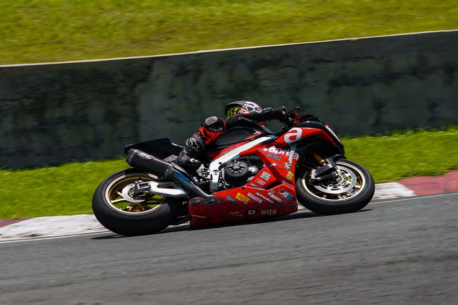 carreras motocicletas circuito batangas 2 Carreras de motocicletas en circuito Batangas