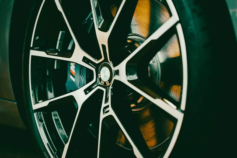Llanta genérica de automóvil lujo